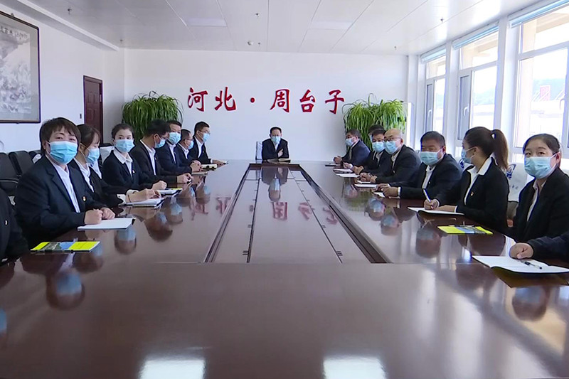 我县四大班子领导及社会各界收听收看党的二十大开幕盛况4.jpg