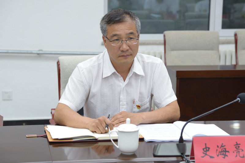 市委主题活动巡回指导五组副组长、市纪委监委驻市委政法委纪检监察组组长史海亮出席会议.jpg