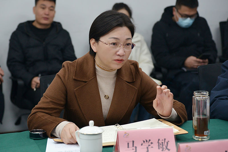 县长马学敏陪同调研.jpg