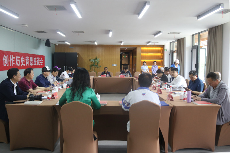 承德市长城抗战研究会《义勇军进行曲》创作历史背景座谈会在我县召开.jpg