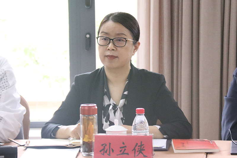 副县长孙立侠出席会议并讲话.jpg